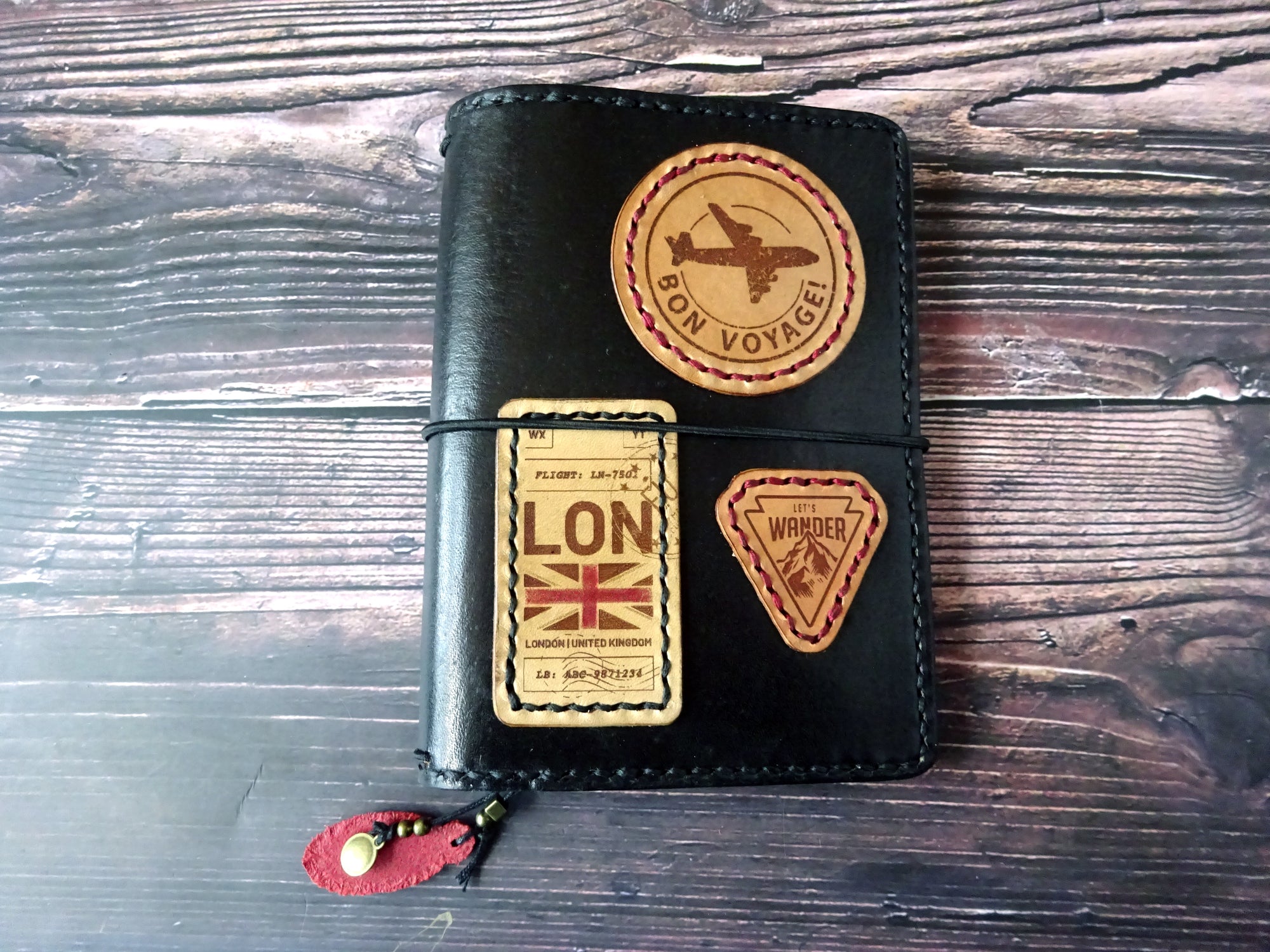 Showcase #39, A6 business, Traveler's Notebook, Falcon Travelers, traveler's notebook, leren notitieboek, leer bewerken, leatherwork