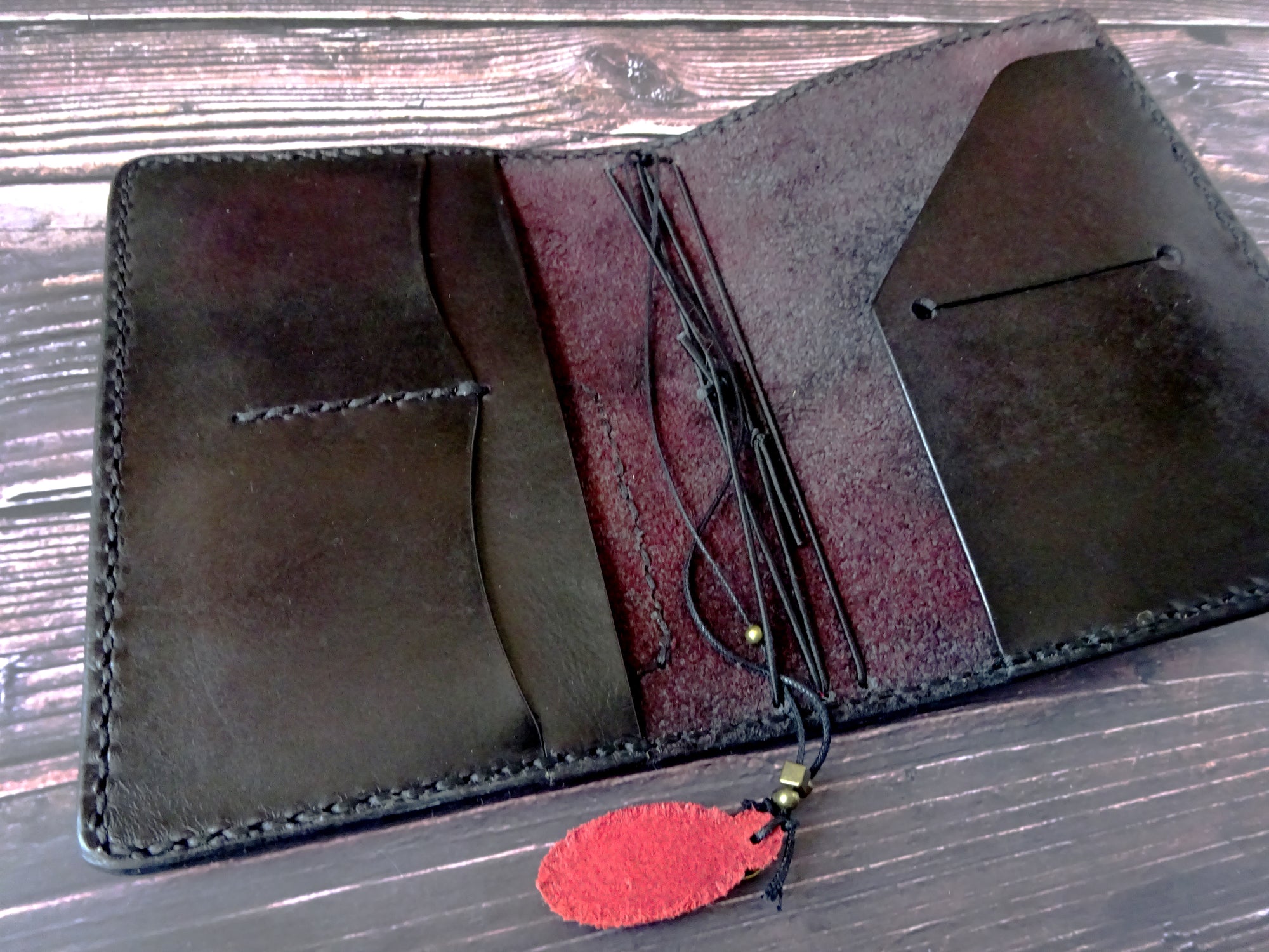 Showcase #39, A6 business, Traveler's Notebook, Falcon Travelers, traveler's notebook, leren notitieboek, leer bewerken, leatherwork