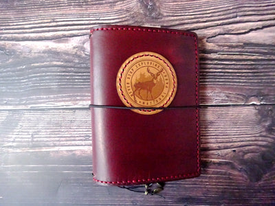 Showcase #34, A6 professional, Traveler's Notebook, Falcon Travelers, traveler's notebook, leren notitieboek, leer bewerken, leatherwork