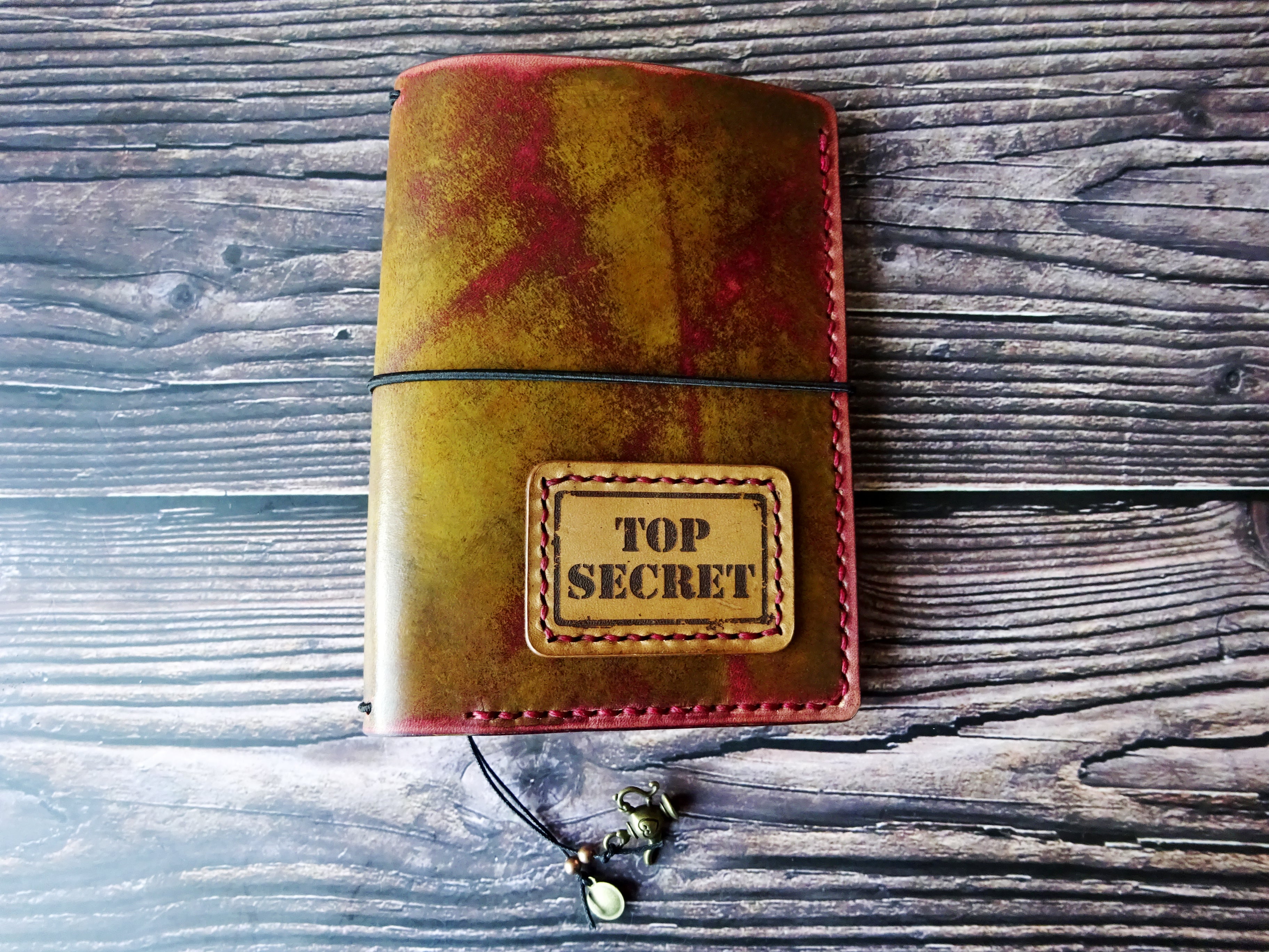 FN Professional, Showcase #057, Traveler's Notebook, Falcon Travelers, traveler's notebook, leren notitieboek, leer bewerken, leatherwork