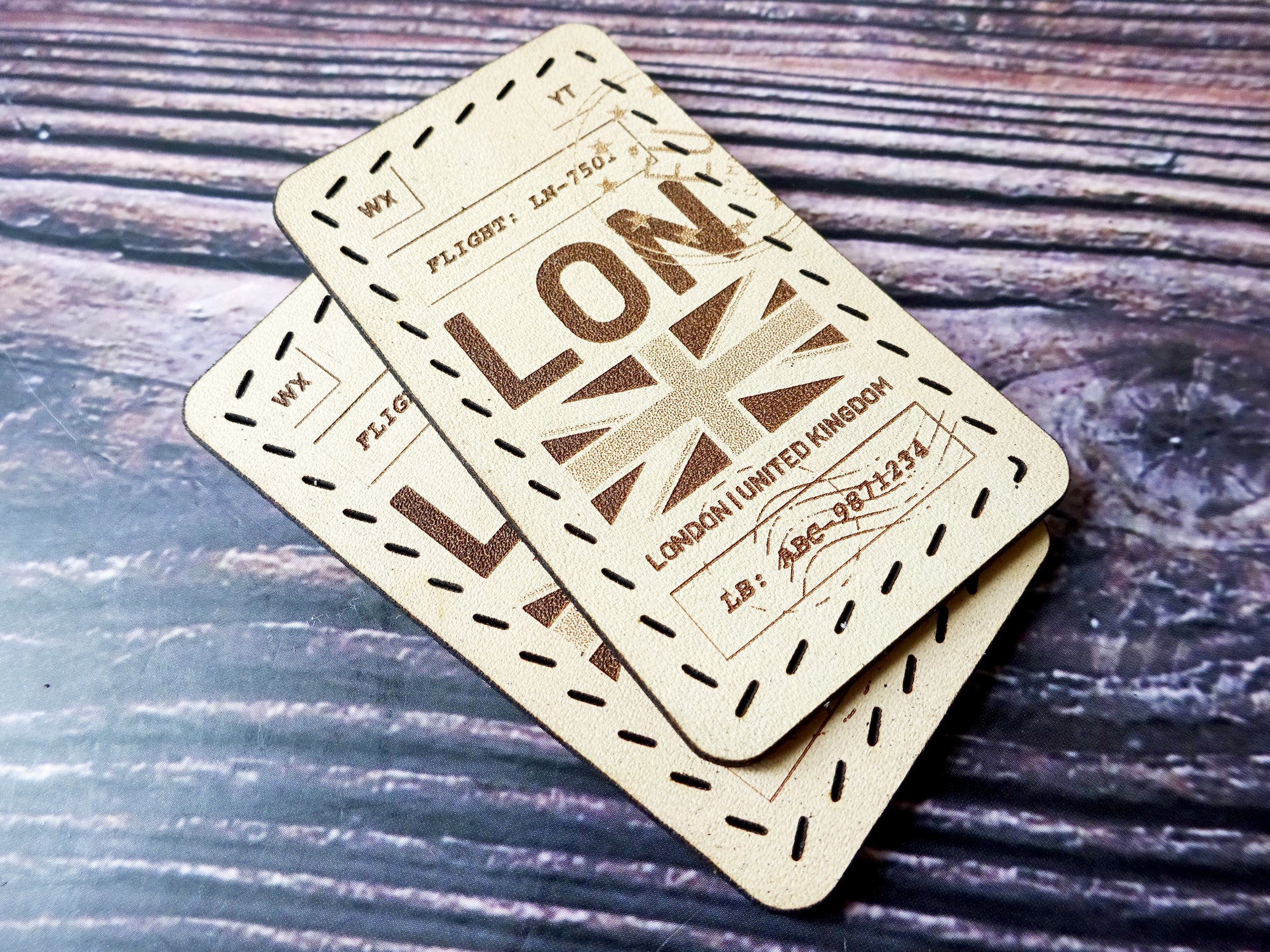 Leather Patch, London, Leather Accesories, Falcon Travelers, traveler's notebook, leren notitieboek, leer bewerken, leatherwork