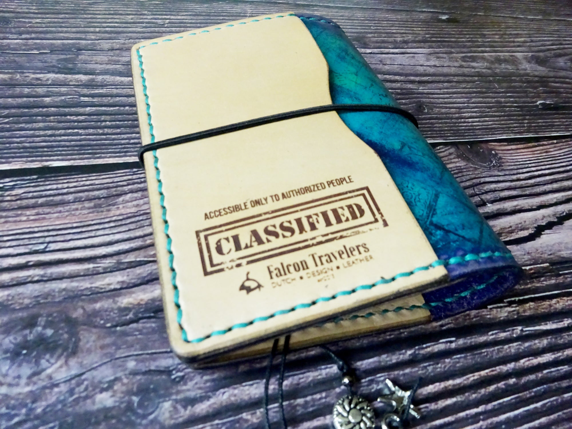 PP Professional, Showcase #053, Traveler's Notebook, Falcon Travelers, traveler's notebook, leren notitieboek, leer bewerken, leatherwork