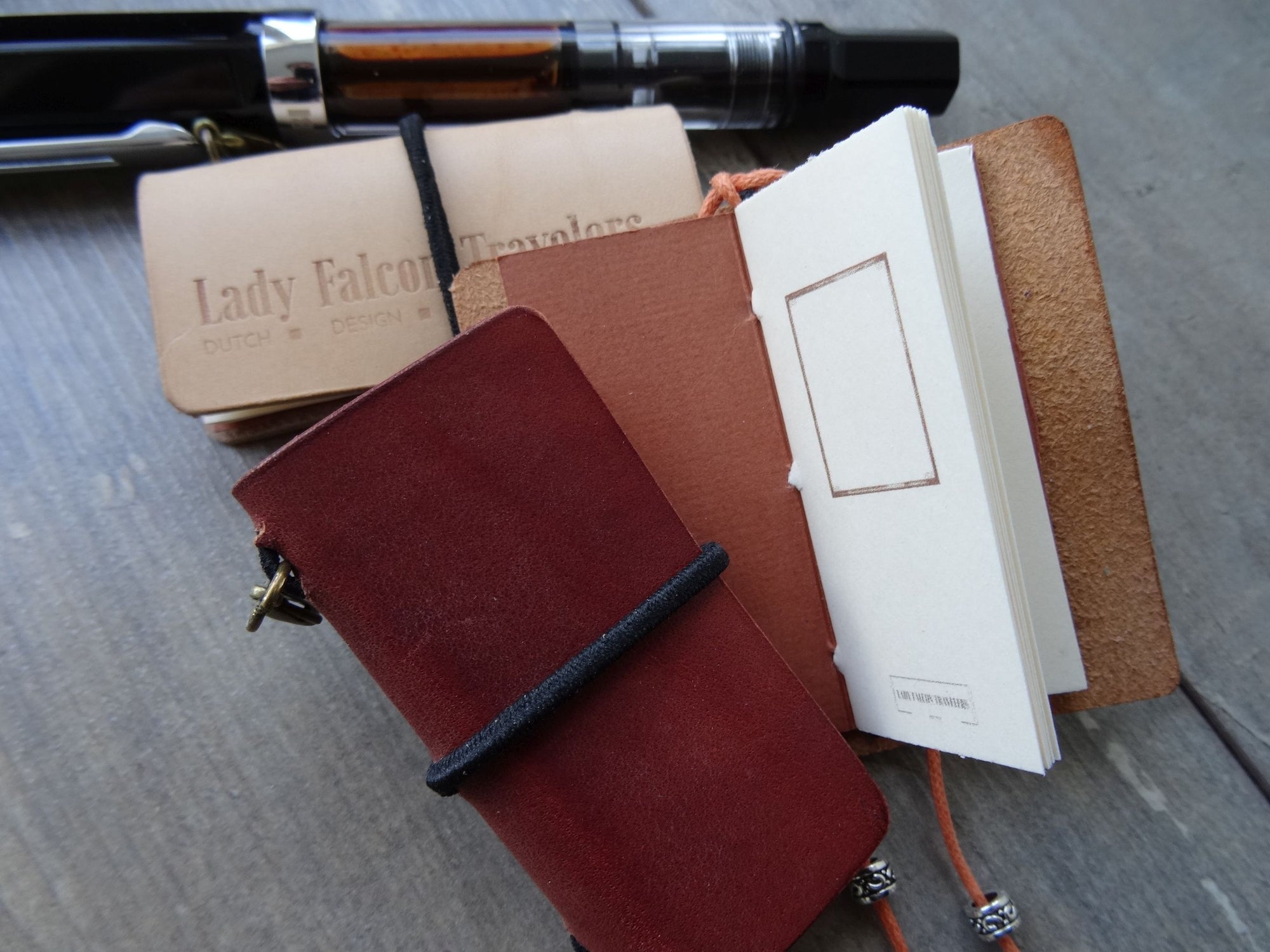 Fairy Falcon, Notebook Charm, Leather Accesories, Falcon Travelers, traveler's notebook, leren notitieboek, leer bewerken, leatherwork