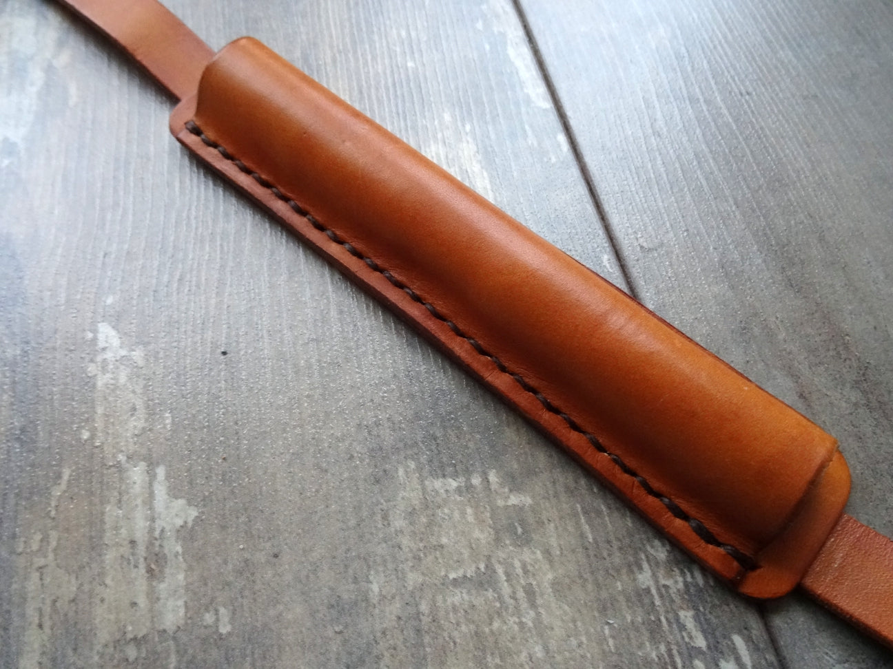 Pen Sleeve with strap, Single Pen - Falcon Travelers