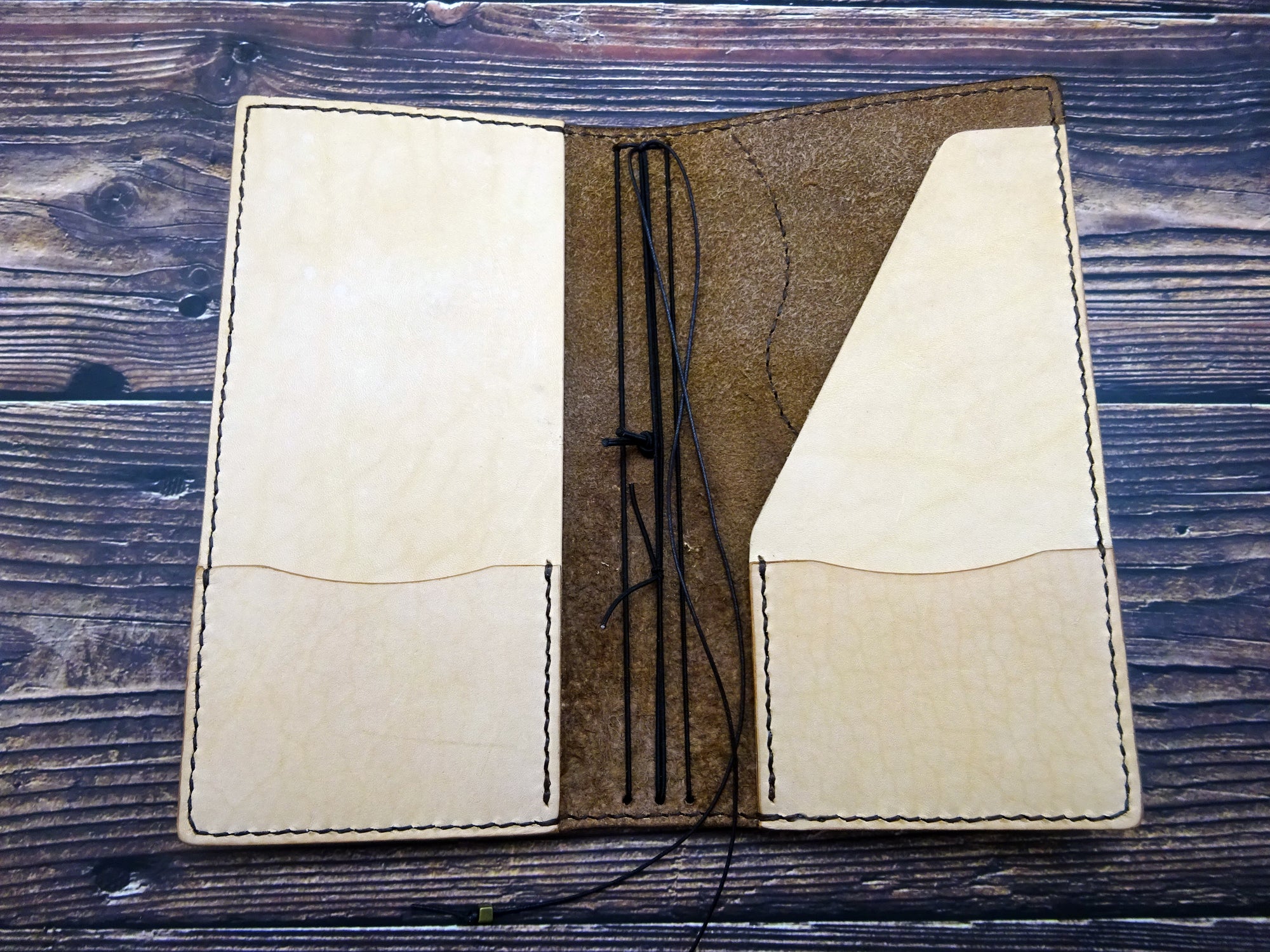 Traveler Business Casual, Original