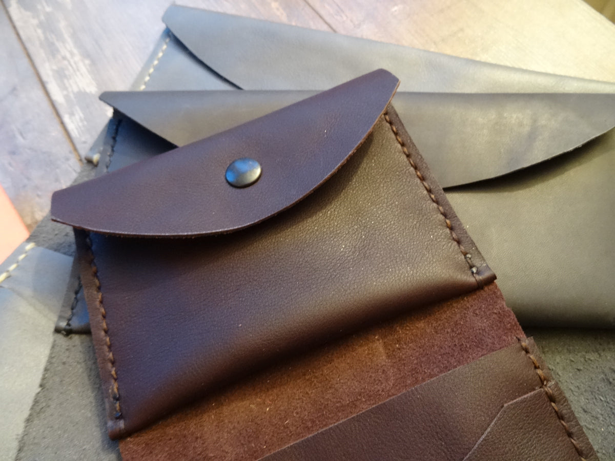 Leather Wallet for Traveler's Notebooks, snap closure - Falcon Travelers