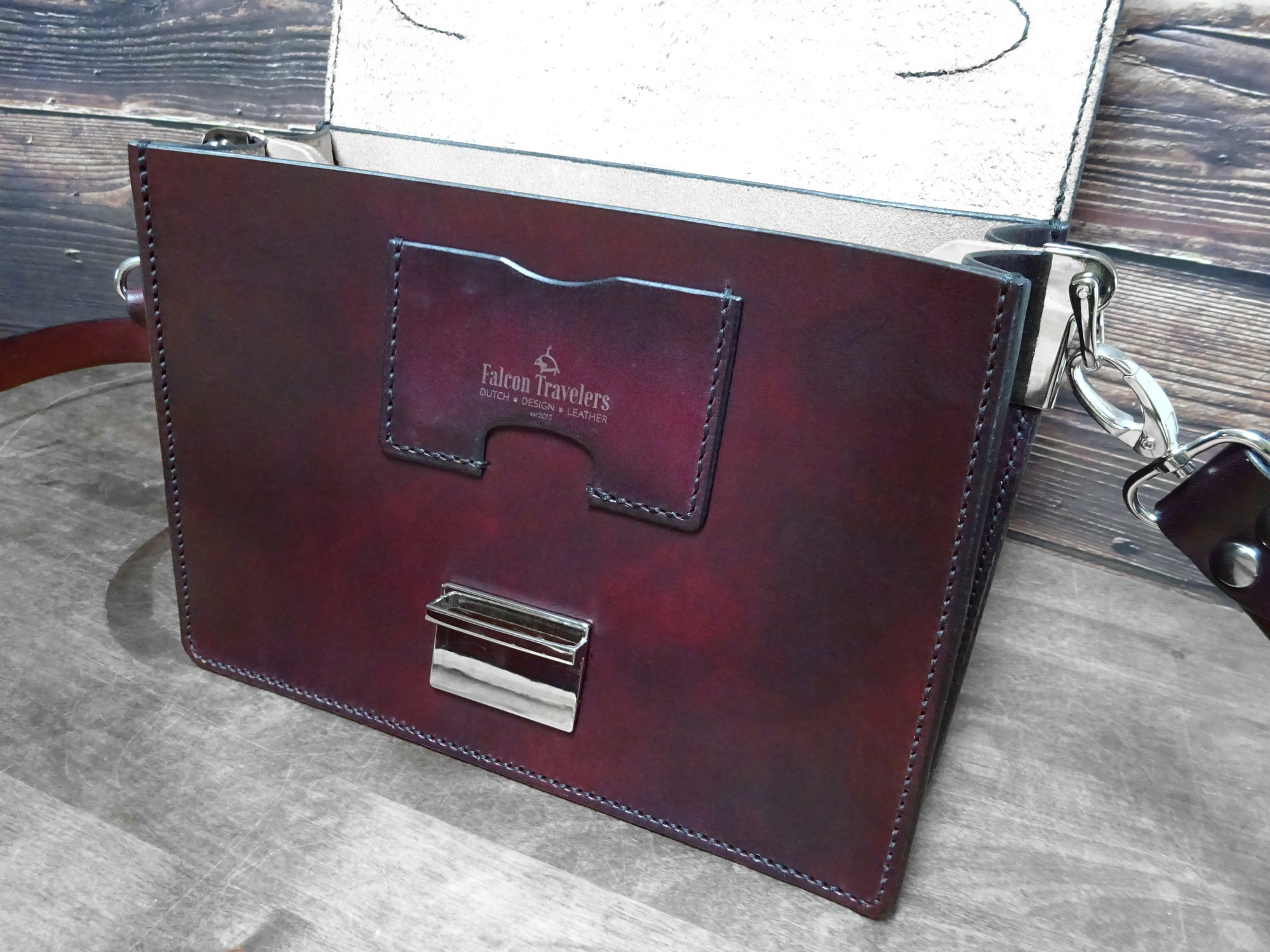 Falcon Satchel, Medium