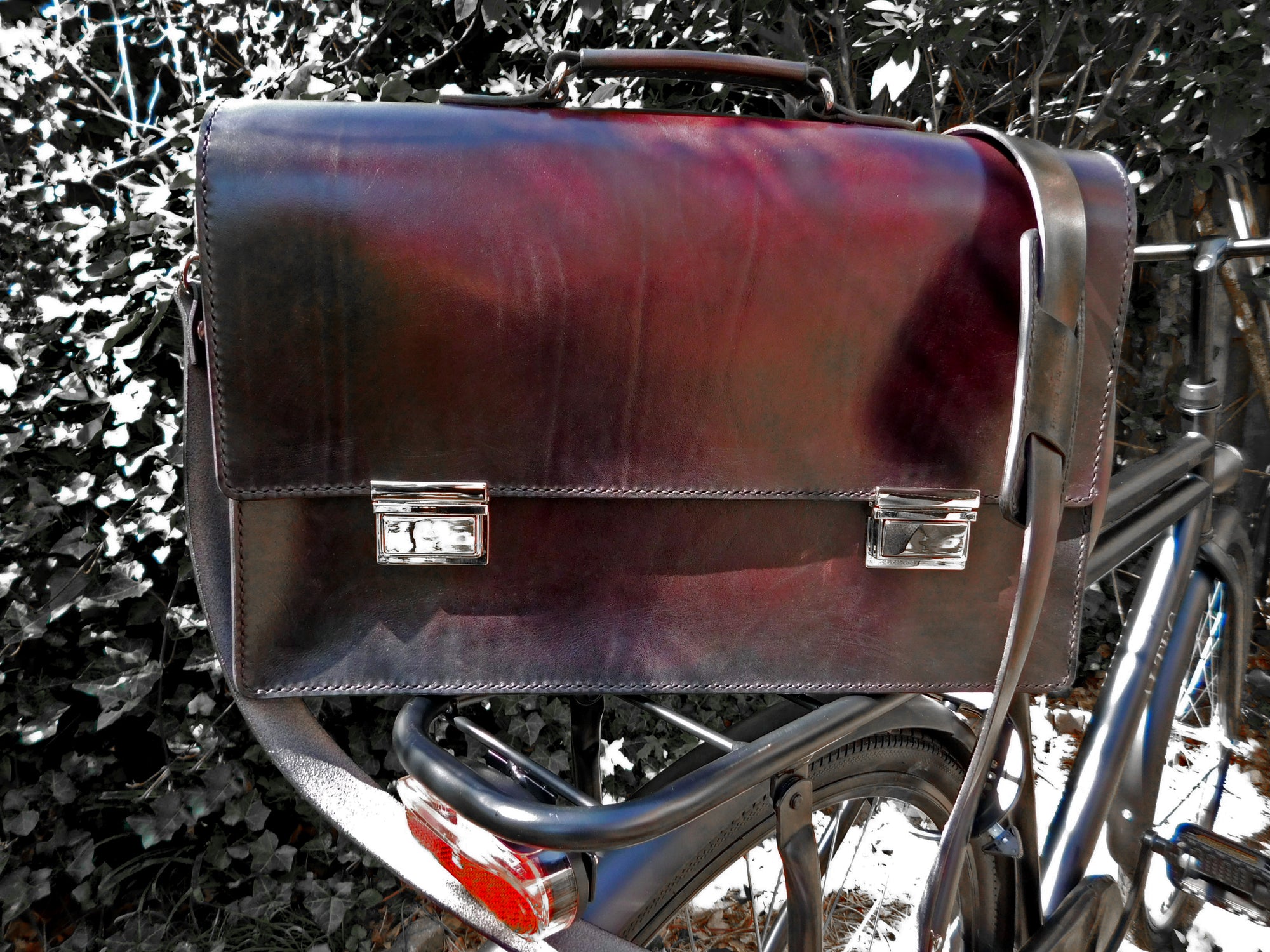 Falcon Satchel, Large